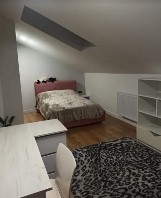 Sale 3 bedroom-(s) apartment 103 sq. m., Lozovetska Street 15