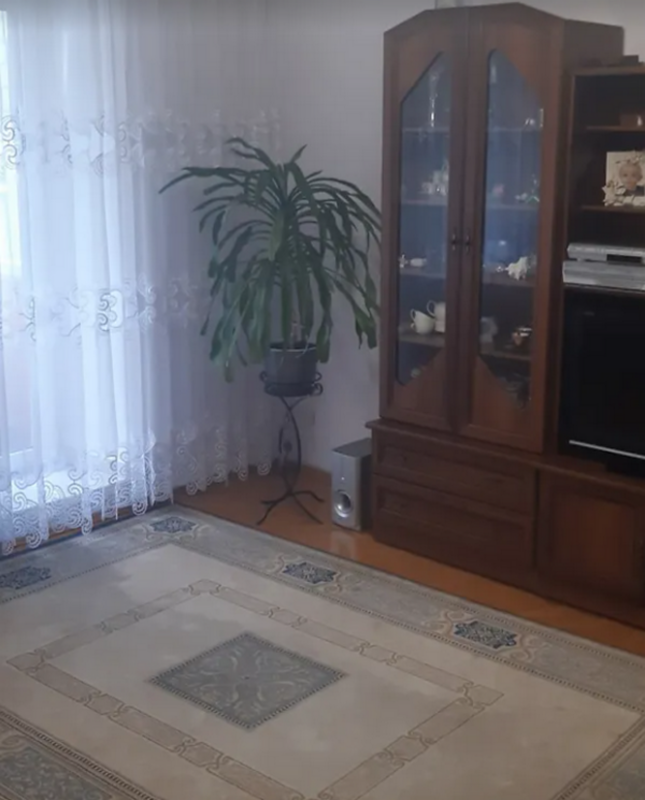 Sale 4 bedroom-(s) apartment 75 sq. m., Kyivska Street 5