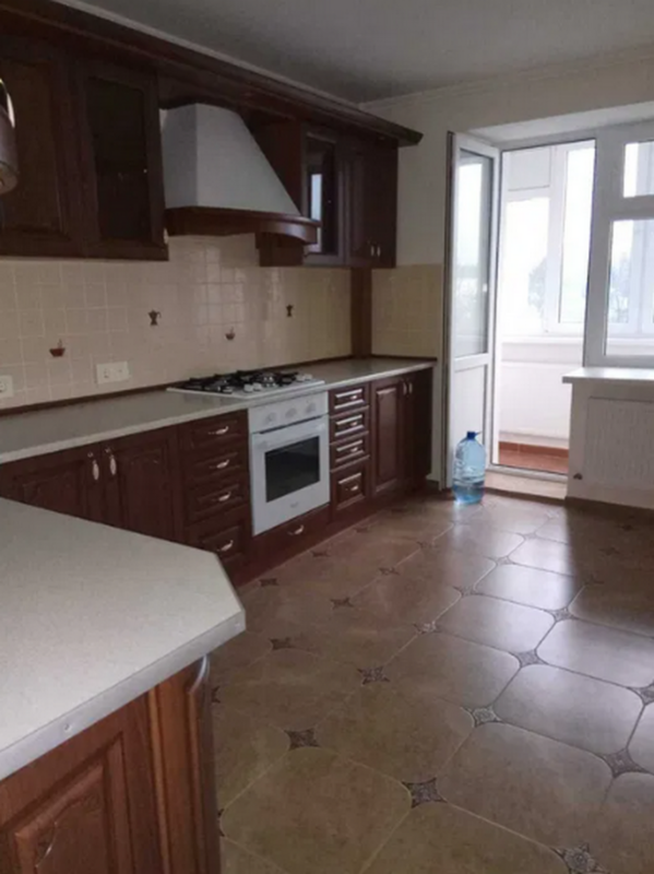 Sale 3 bedroom-(s) apartment 92 sq. m., Lozovetska Street