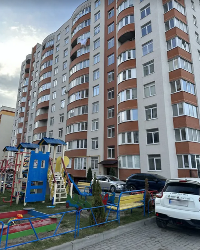 Продажа 2 комнатной квартиры 68 кв. м, Киевская ул. 2