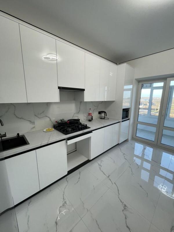 Sale 1 bedroom-(s) apartment 70 sq. m., Zluky Avenue