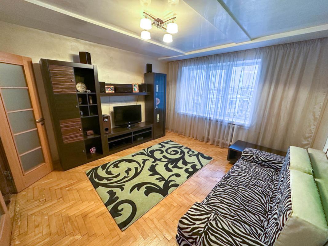 Sale 4 bedroom-(s) apartment 74 sq. m., Torhovytsia Street (Zhyvova Street) 9