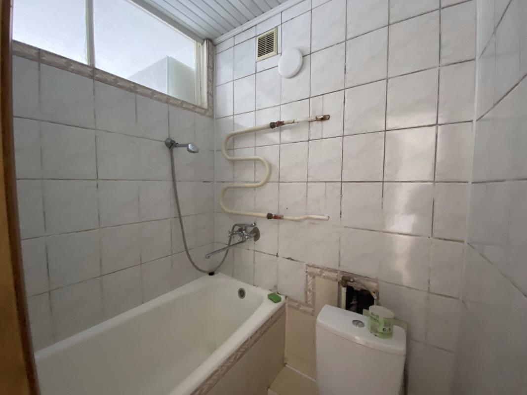 Sale 2 bedroom-(s) apartment 56 sq. m., Druzhby Street 15