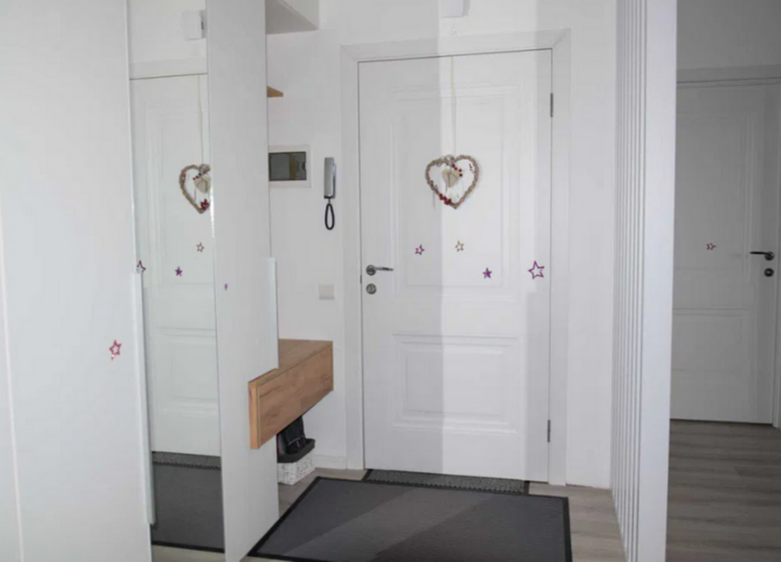 Sale 3 bedroom-(s) apartment 72 sq. m., Hlyboka Dolynna Street 11
