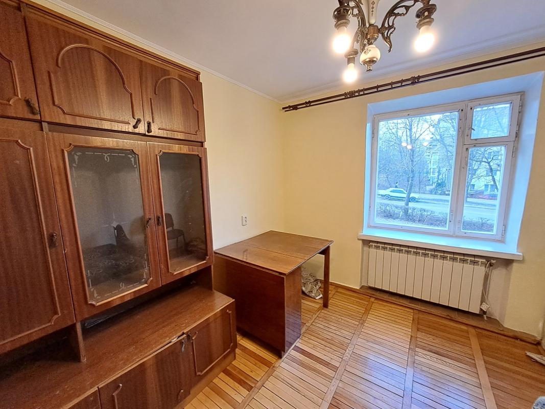 Sale 4 bedroom-(s) apartment 98 sq. m., Karpenka Street 15