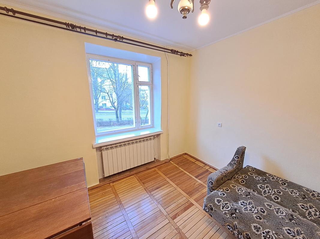 Sale 4 bedroom-(s) apartment 98 sq. m., Karpenka Street 15