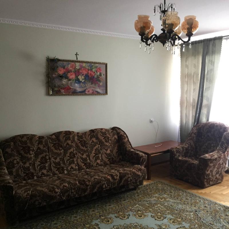 Продаж 4 кімнатної квартири 80 кв. м, Галицька вул. (Вертепна) 13