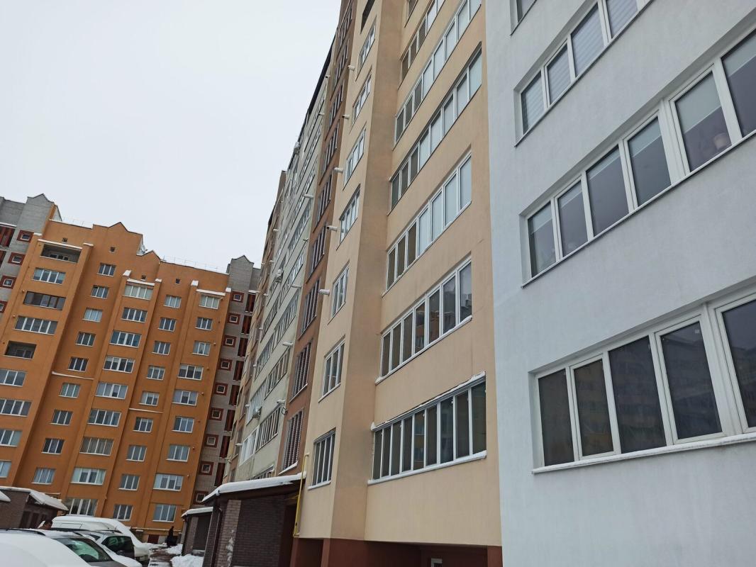 Продаж 3 кімнатної квартири 91 кв. м, Іллєнка вул. 3б