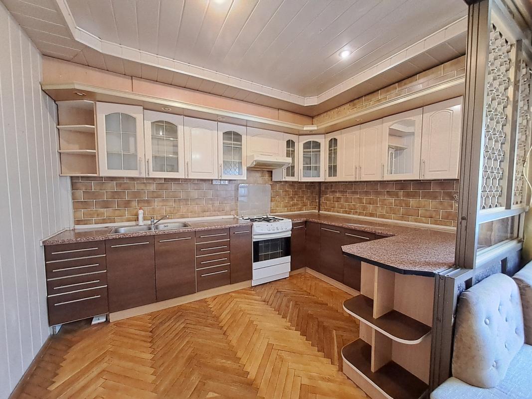 Sale house 268 sq. m., Baikivska Street 6