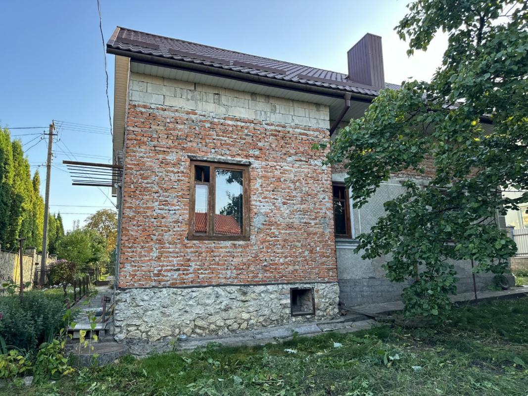 Sale house 93.2 sq. m., Berezhanska Street 20