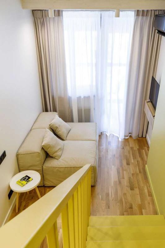 Long term rent 3 bedroom-(s) apartment Hlybochytska Street 13