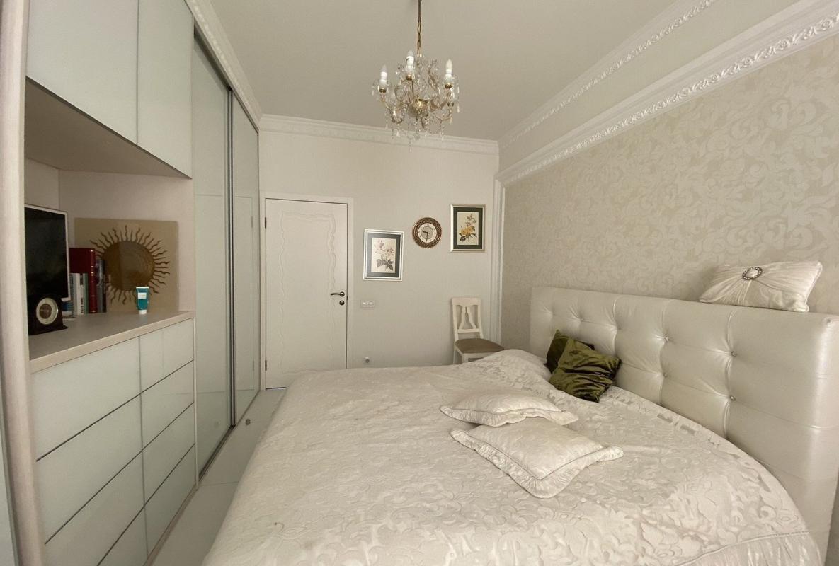 Sale 3 bedroom-(s) apartment 69 sq. m., Kooperatyvna Street 5