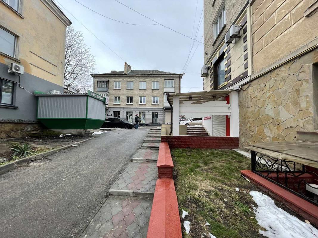 Long term rent commercial property Ruska Street 24