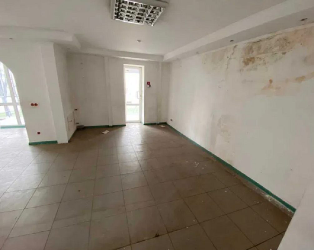 Sale commercial property 64 sq. m., Henerala Tarnavskoho Street 3