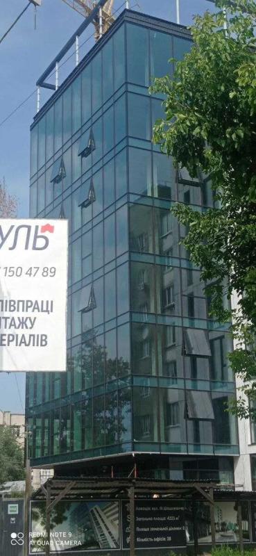 Sale commercial property 30 sq. m., Torhovytsia Street (Zhyvova Street) 12