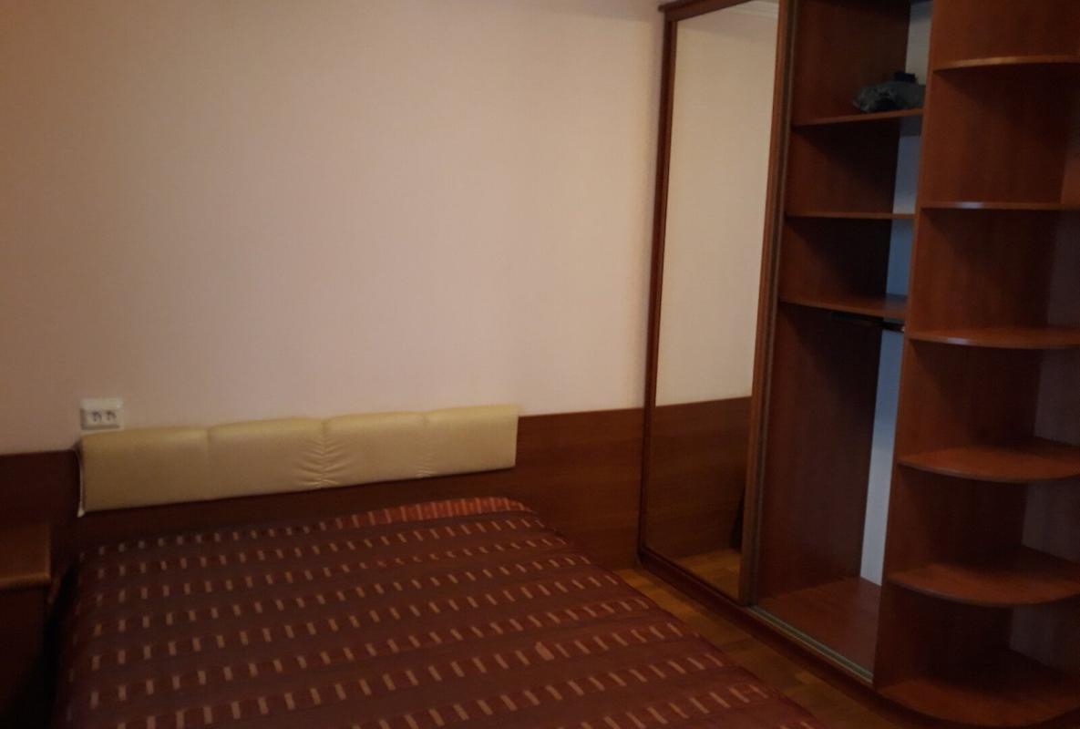 Long term rent 2 bedroom-(s) apartment Kniazhyi Zaton Street 14б