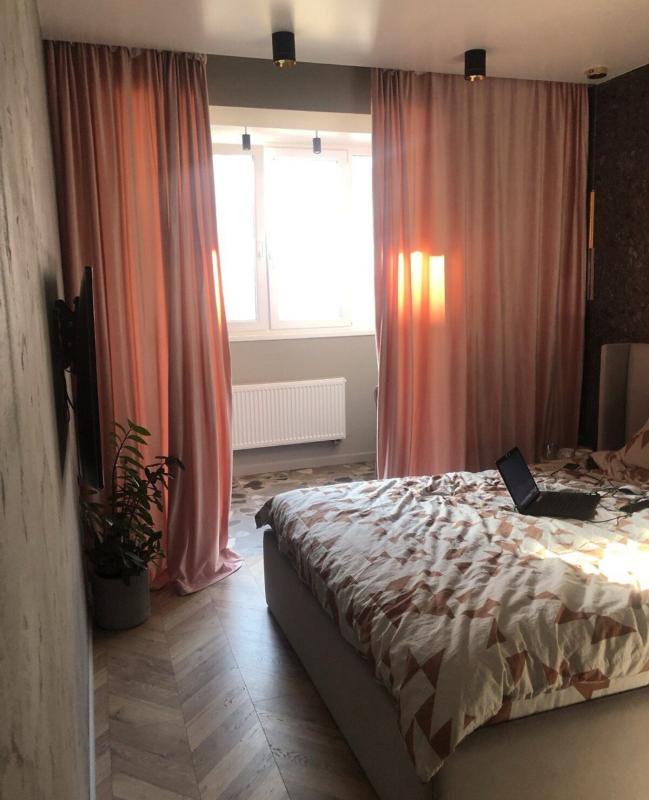 Sale 1 bedroom-(s) apartment 47 sq. m., Drahomanova Street 6