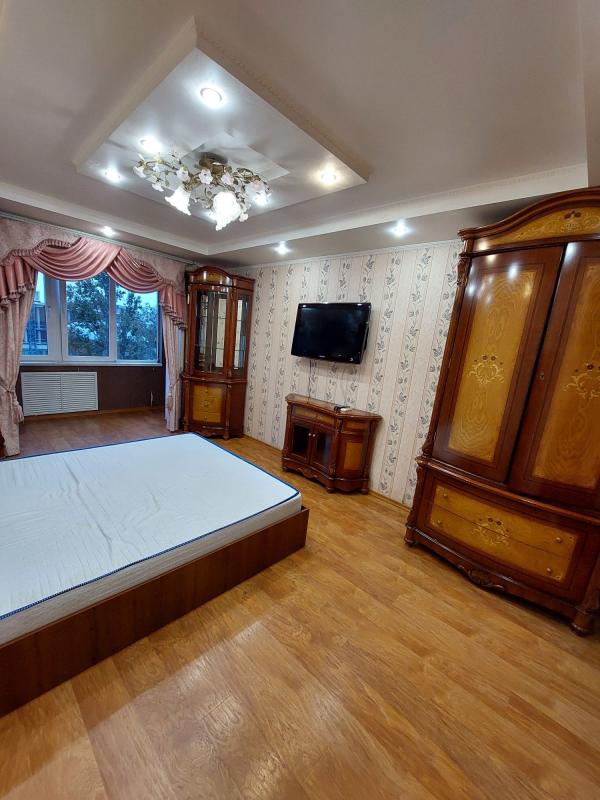 Long term rent 2 bedroom-(s) apartment Velyka Vasylkivska Street (Chervonoarmiiska Street;Krasnoarmeyskaya Street) 145/1