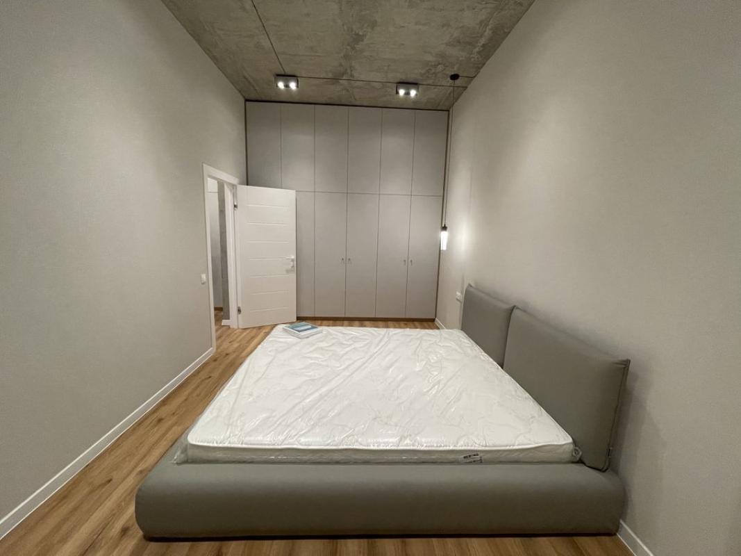Long term rent 2 bedroom-(s) apartment Beresteiska Avenue (Peremohy Avenue) 42