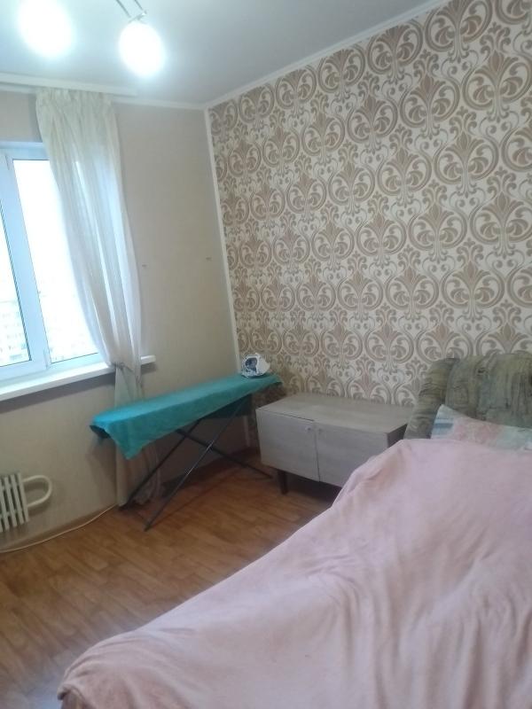 Long term rent 2 bedroom-(s) apartment Akademika Pavlova Street 130