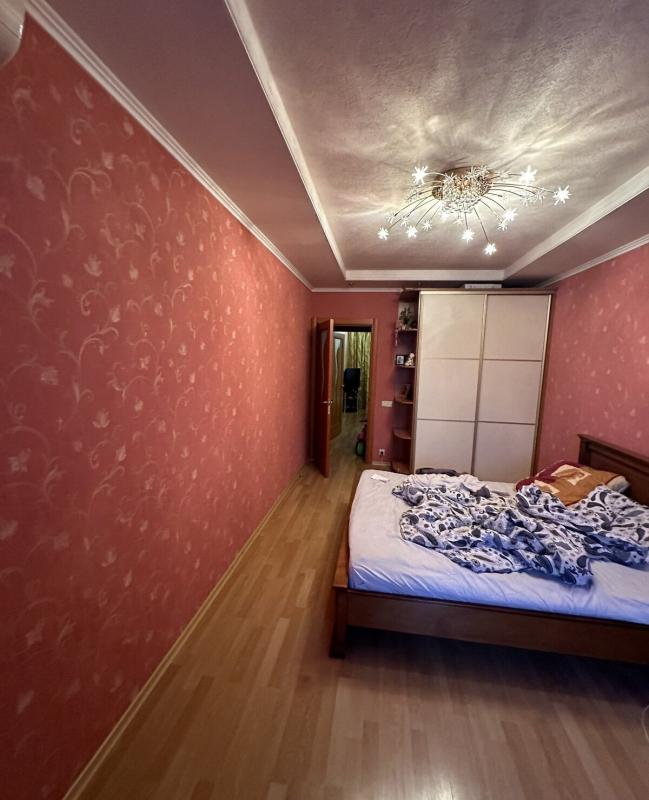 Sale 3 bedroom-(s) apartment 66 sq. m., Arkhitektoriv Street 30