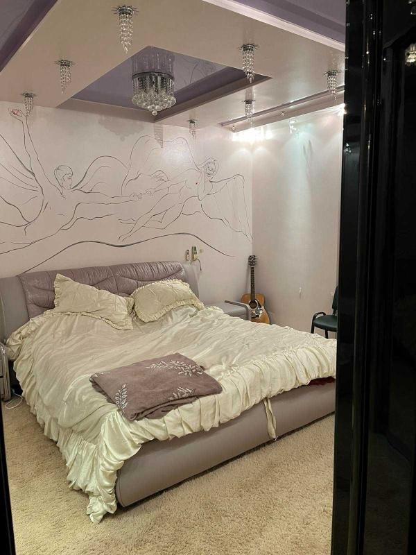 Sale 2 bedroom-(s) apartment 76 sq. m., Kharkivske Road 152