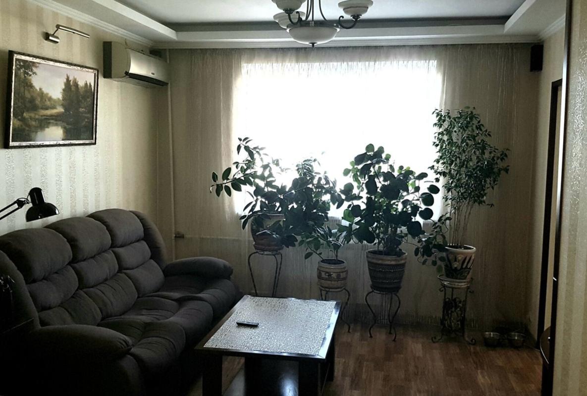 Sale 4 bedroom-(s) apartment 83 sq. m., Akademika Pavlova Street 315