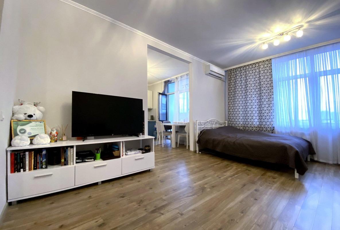 Sale 1 bedroom-(s) apartment 49 sq. m., Aviakonstruktora Ihoria Sikorskoho Street (Tankova Street) 4г
