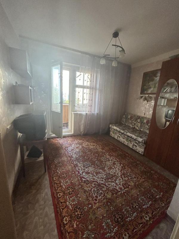 Продажа 3 комнатной квартиры 70 кв. м, Саломеи Крушельницкой ул. 3