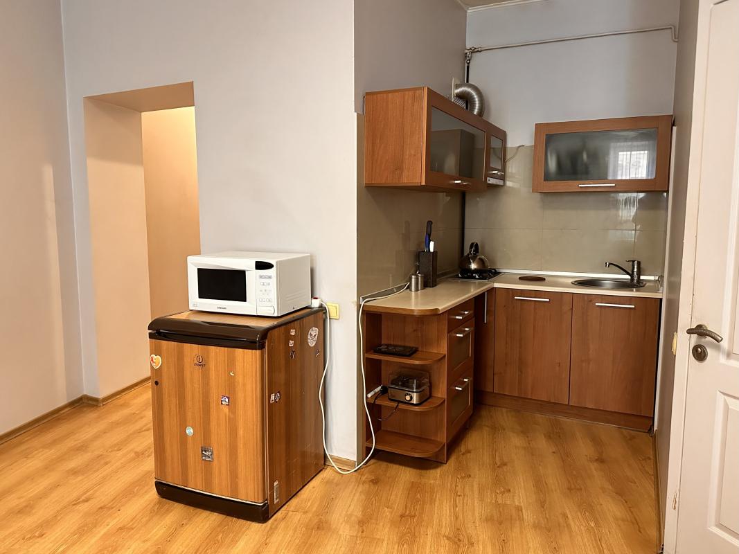 Продажа 1 комнатной квартиры 45 кв. м, Алчевских ул. 3