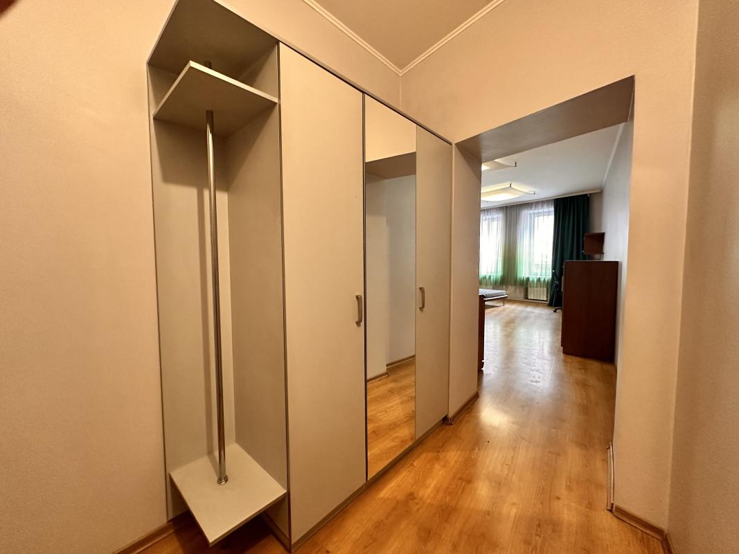 Sale 1 bedroom-(s) apartment 45 sq. m., Alchevskykh Street (Artema Street) 3