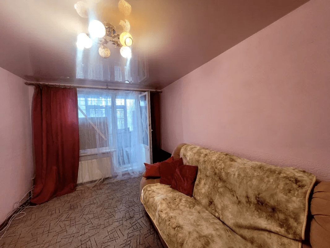 Sale 3 bedroom-(s) apartment 65 sq. m., Kholodnohirska street 4
