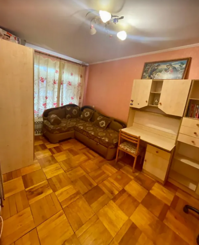 Продажа 2 комнатной квартиры 51 кв. м, Торговиця ул. (Живова)