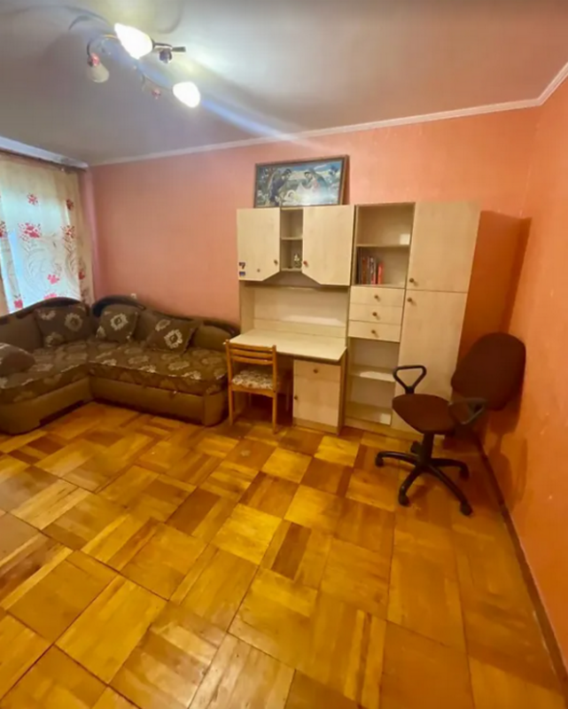 Продаж 2 кімнатної квартири 51 кв. м, Торговиця вул. (Живова)