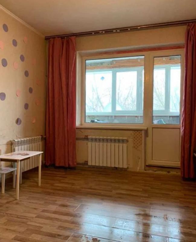 Продаж 2 кімнатної квартири 58 кв. м, Лопанська вул. 31