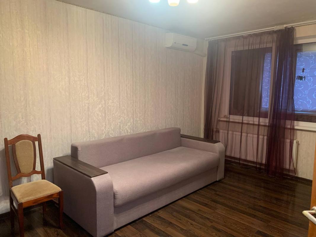 Продажа 2 комнатной квартиры 55 кв. м, Сергея Грицевца ул. 17