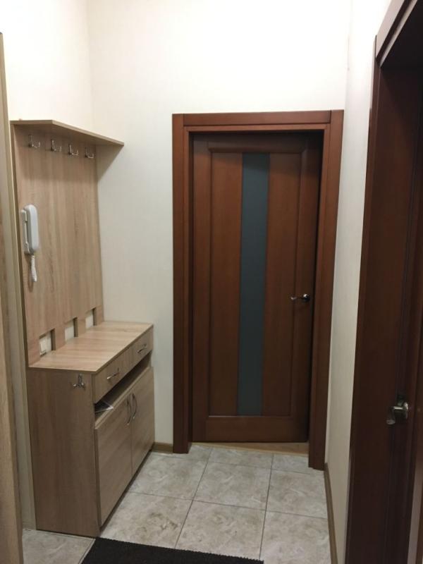 Long term rent 2 bedroom-(s) apartment Klovskyi Descent 4