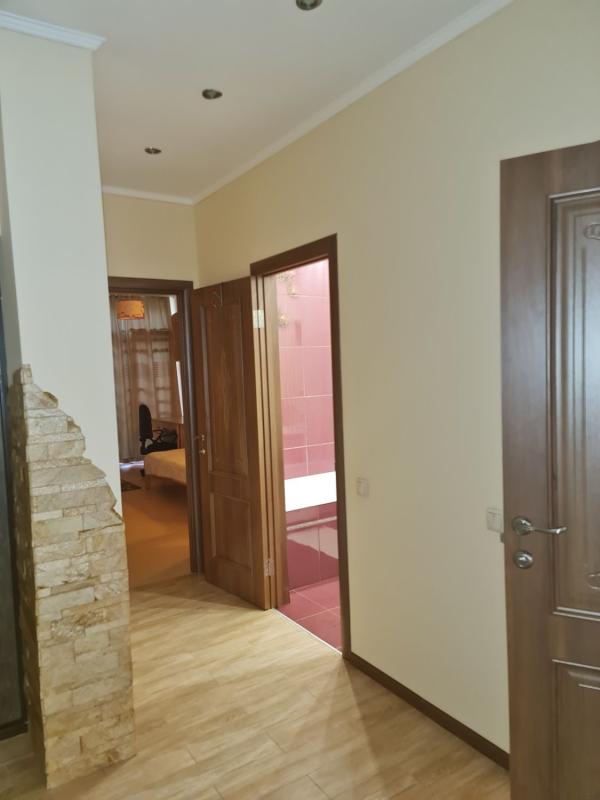 Продаж 2 кімнатної квартири 61.8 кв. м, Регенераторна вул.