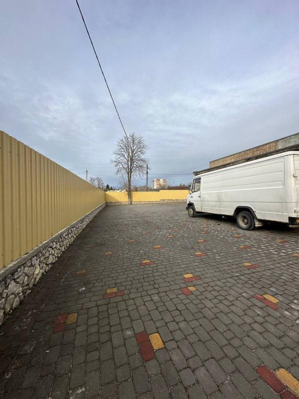 Sale commercial property 1011 sq. m., Hrushevskoho Street