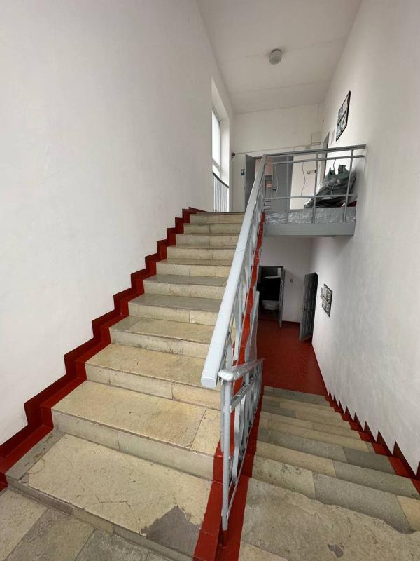 Long term rent commercial property Hrushevskoho Street