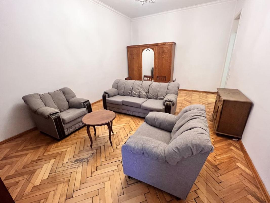 Long term rent 2 bedroom-(s) apartment Tereshchenkivska Street (Tereschenkivska Street) 13