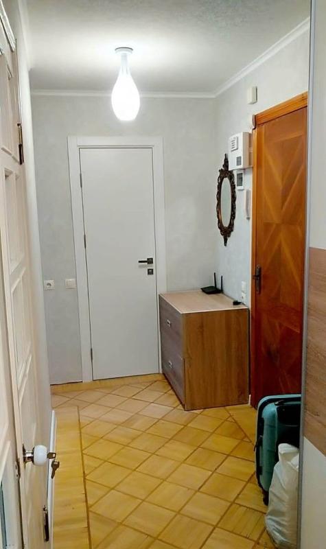 Long term rent 2 bedroom-(s) apartment Derevyanka Street 7