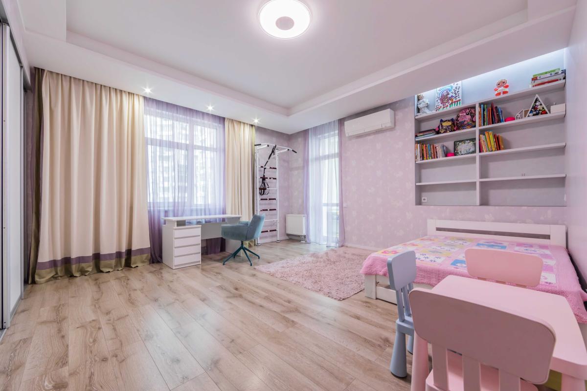 Sale 3 bedroom-(s) apartment 157 sq. m., Yevhena Konovaltsia Street (Schorsa Street) 44а