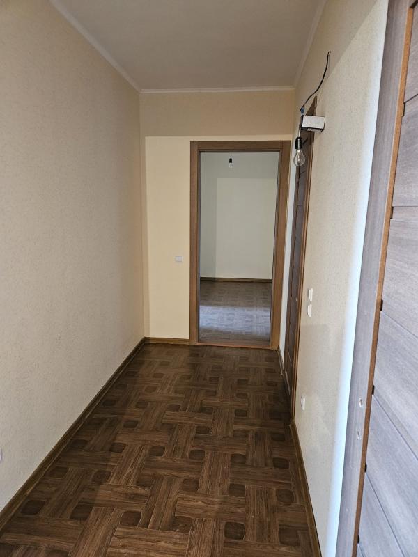 Продаж 2 кімнатної квартири 72 кв. м, Ревуцького вул. 54