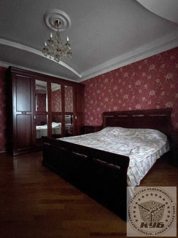 Sale 3 bedroom-(s) apartment 142 sq. m., Koltsova Boulevard 14д