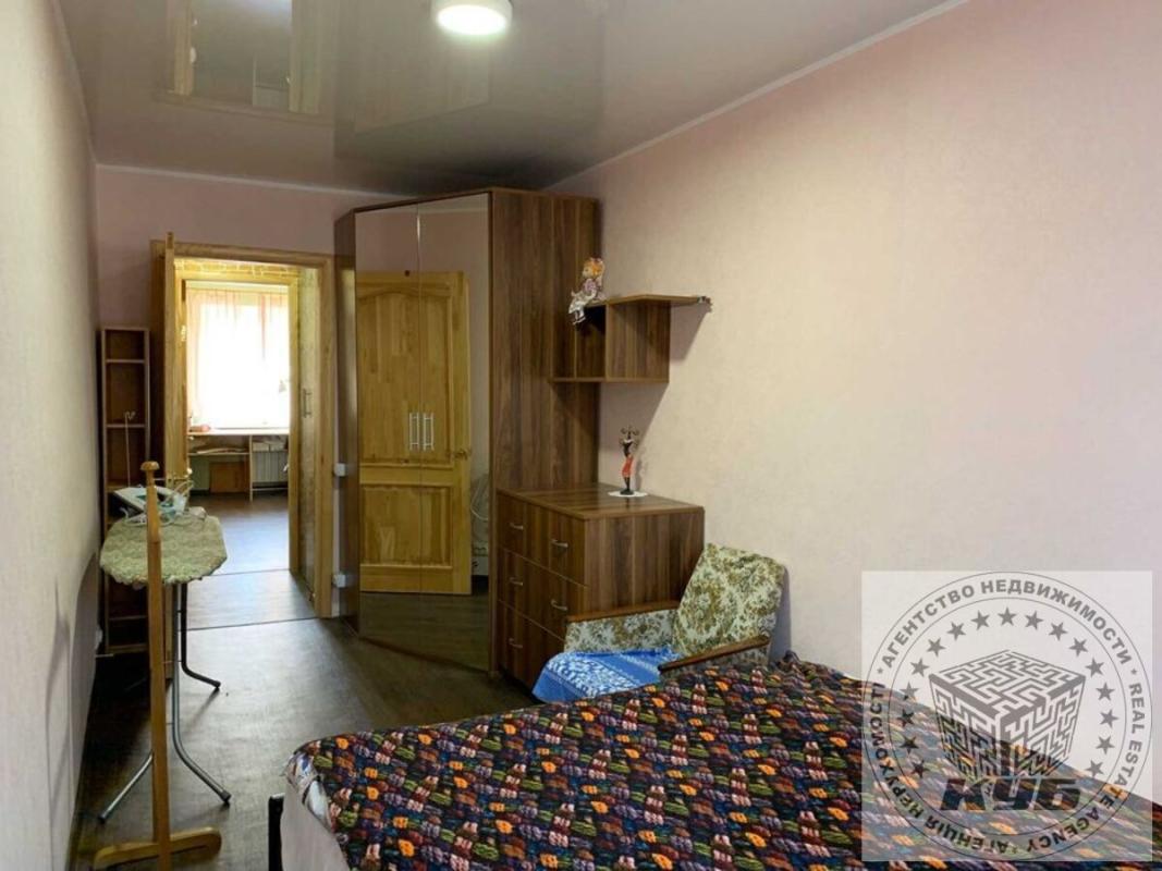 Sale 3 bedroom-(s) apartment 55 sq. m., Dehtiarivska Street 43/1