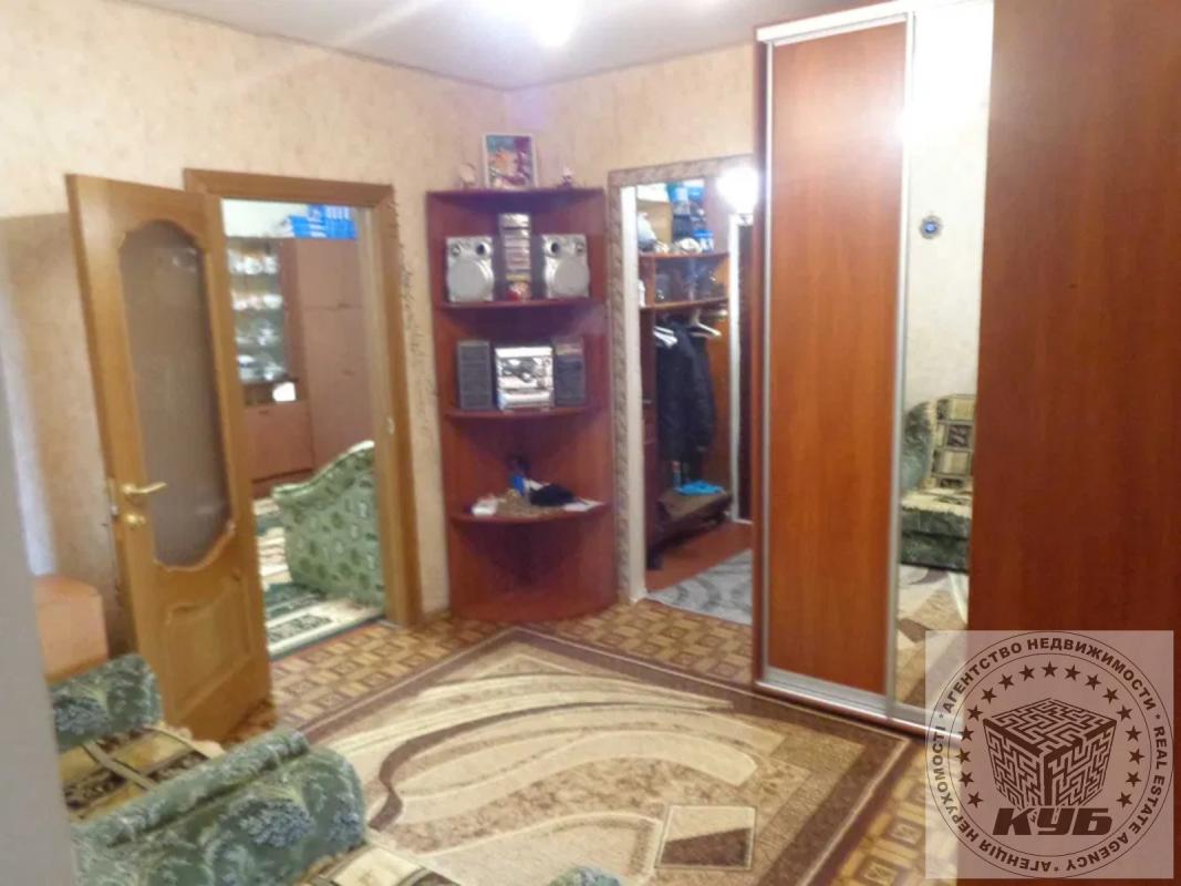 Sale 3 bedroom-(s) apartment 77 sq. m., Mykoly Ushakova Street 16