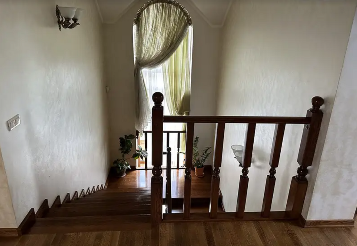 Sale house 419 sq. m., Dovzhenka Street 10