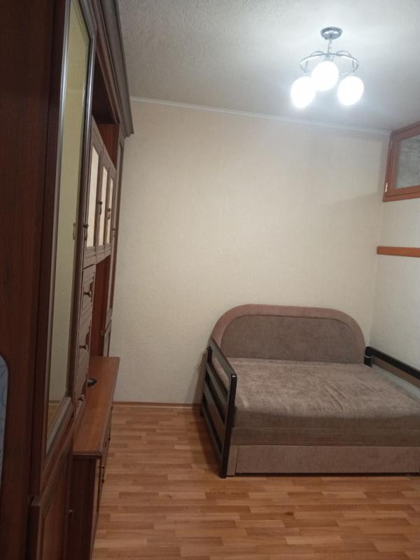 Продаж 1 кімнатної квартири 33 кв. м, Героїв Праці вул.