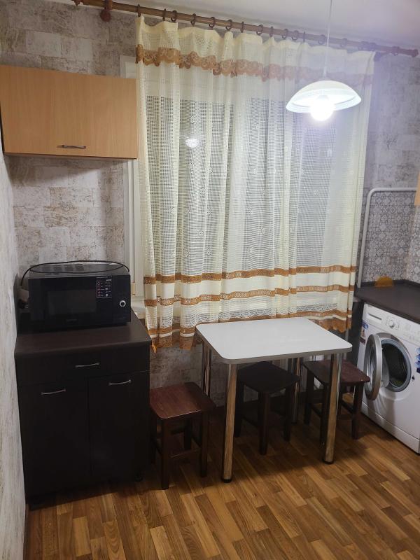 Long term rent 1 bedroom-(s) apartment Derevyanka Street 24